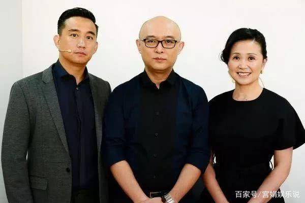 孟非隐瞒26年的妻子曝光,原来这么年轻,鲁豫一见直呼太漂亮了