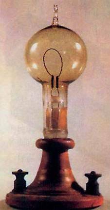  p>爱迪生从无数次实验中总结出,要发明电灯必须解决两个问题:一是要