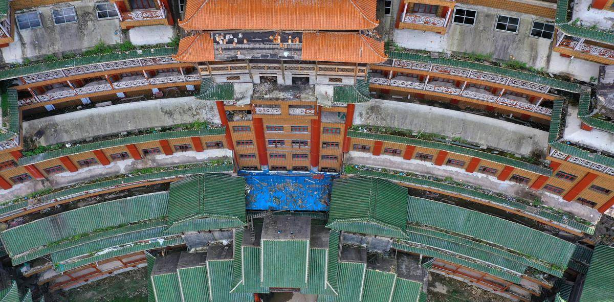 贵州省独山县打造的天下第一水司楼,村民盼望赶快修好别烂尾