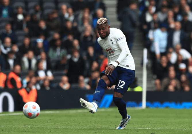 米兰体育报:埃默森有望今夏转会ac米兰