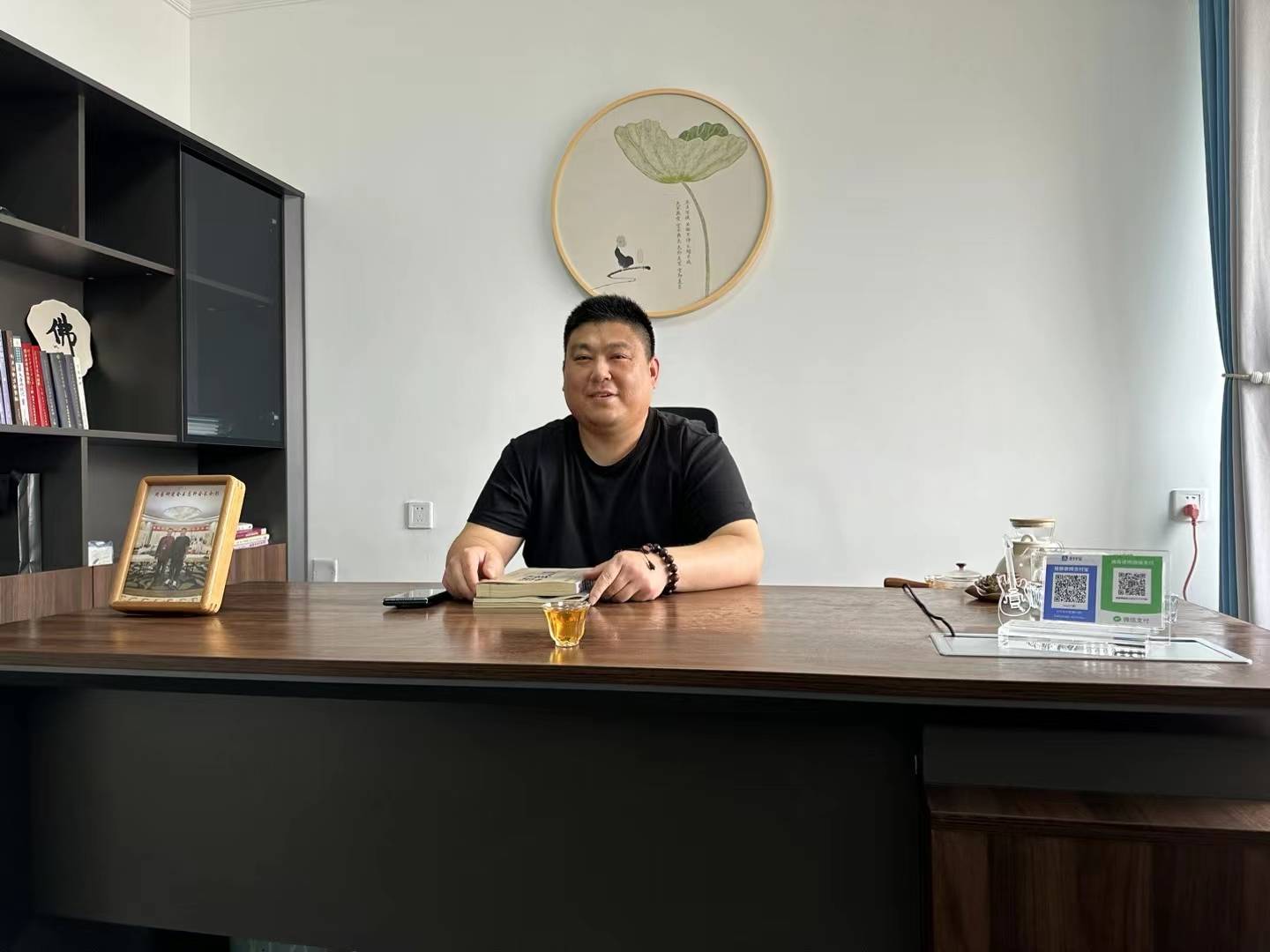 易理研究家,周易实用预测咨询师,名学策划人,风水堪舆师.