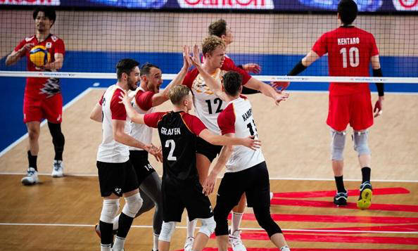 日本男排逆袭德国,苦战五局绝地逆转,拒绝惨败反超两大劲旅