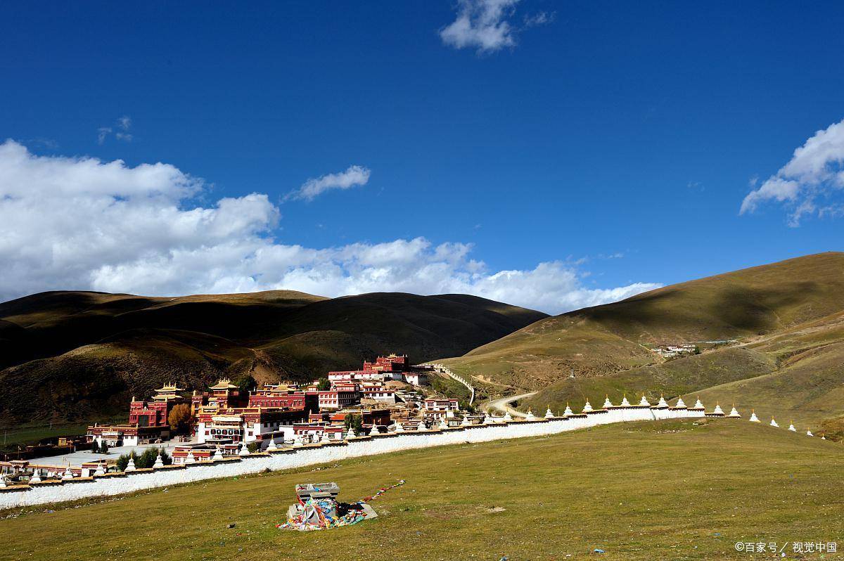 理塘旅游一定要去的景点盘点,让你不虚此行