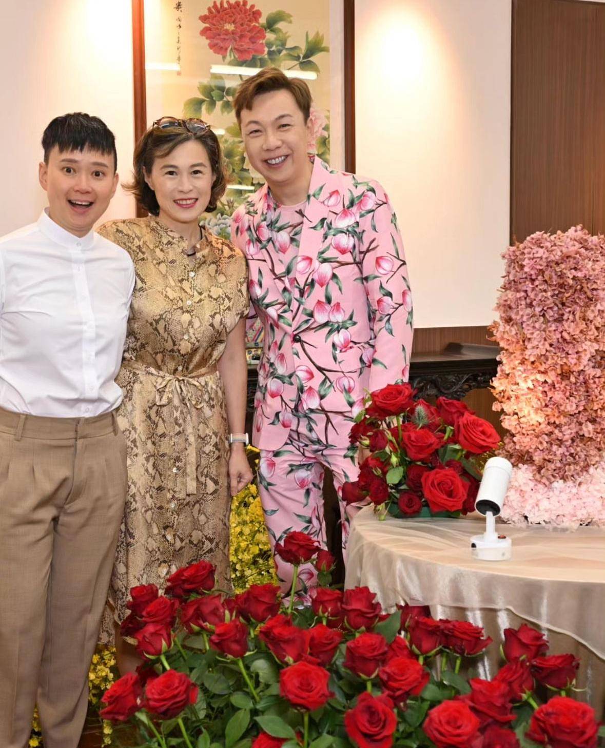 名媛赵式芝庆祝45岁生日,女友现身两人搭肩合照,廖碧儿在场庆祝