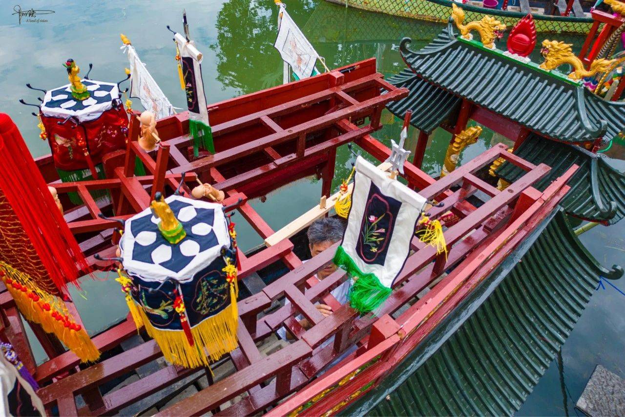 身价80万的龙舟你见过吗?其实每年端午节,它们都会在杭州下水