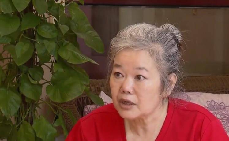 故事:上海49岁女房东气的满头白头,出租房屋15年,倒欠