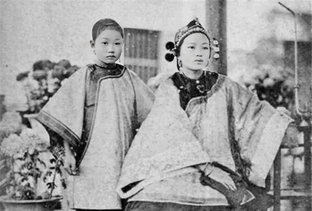 清朝最后一位格格,隐居小城市活到95岁,临死讲了件不愿提及的事