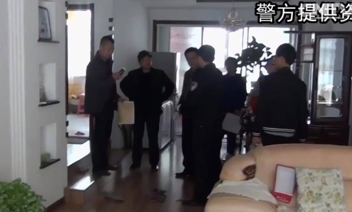 原创            2015年，辽宁老人将162万现金藏在床底，回家后发现被偷-2015年度福布斯中国原创文学风云榜