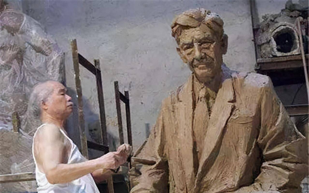 女人的爱情是无需求证的奋不顾身,它沁人的芳香一直萦绕身边,聪明的