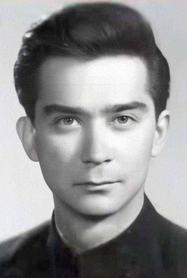 中国最帅院士,高考接近满分,却被清华北大拒绝,如今成就了不得_王德民