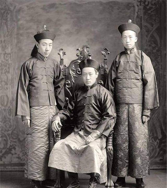 裕容龄:曾是慈禧御前女官,与太监相爱4年无果,晚年被打断双腿