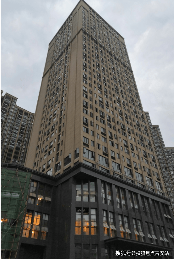 武汉金鑫国际大厦写字楼出租【写字楼出租网】招商电话|租金价格|详细