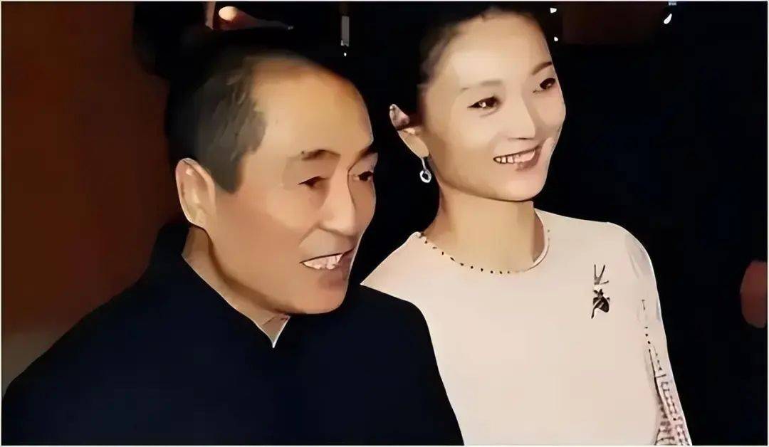 导演张艺谋几个老婆图片