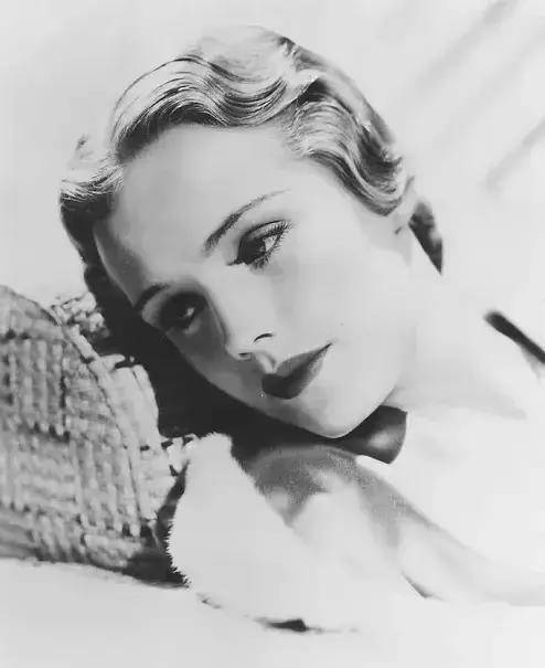 母亲送进精神病院,20美元睡一次,监禁11年_弗朗西斯·法默_女儿_电影