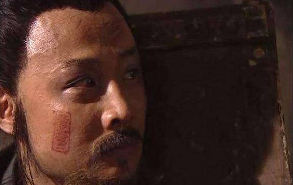 古代纹身纹什么?画龙刻虎都太low了,有粉丝直接纹了本诗集