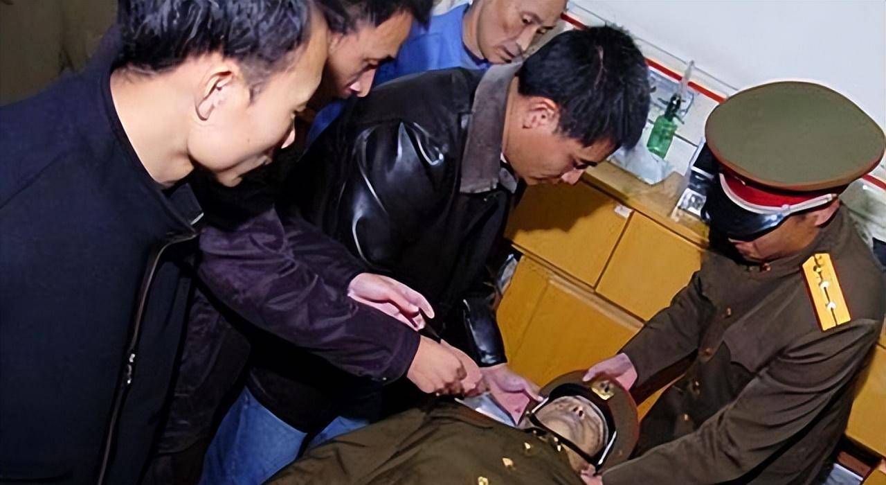 孟祥斌牺牲已过15年,妻子被特招入伍,女儿考上父亲当年的军校