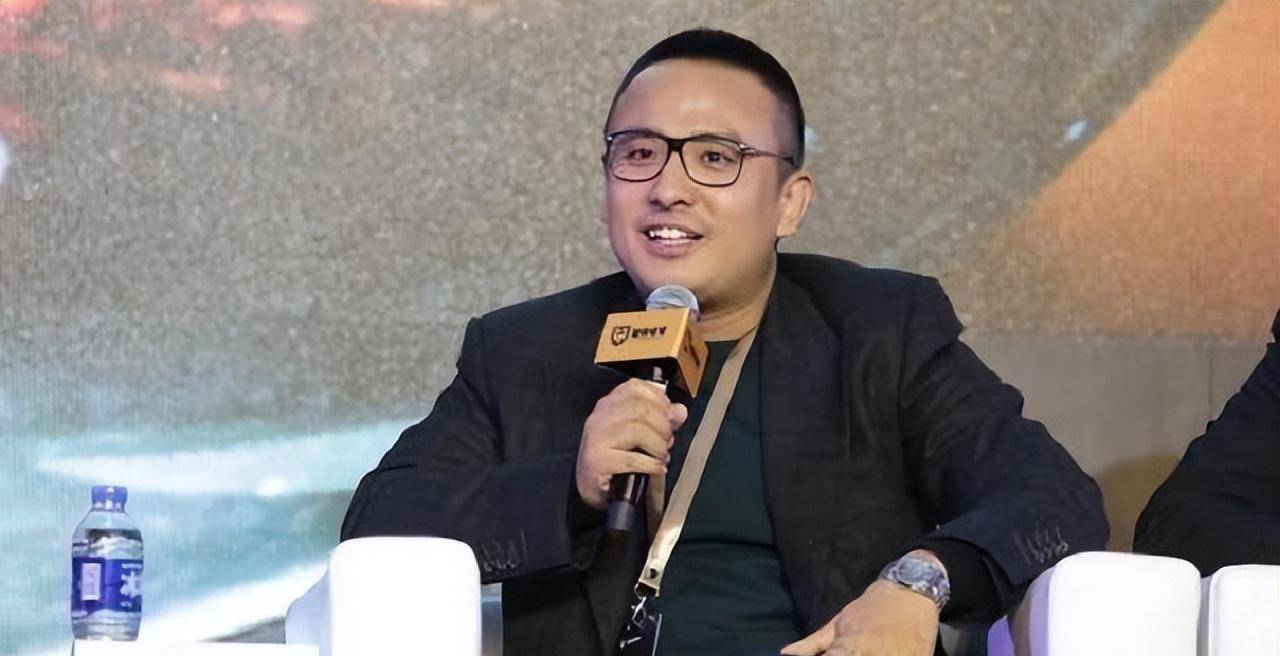 上海大佬张旭豪:33岁将公司卖给马云,套现665亿,如今再创传奇