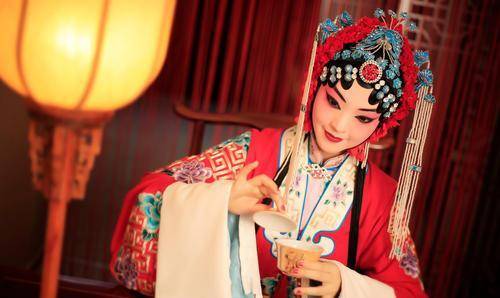 何为中国戏鞋?区于普通,精于材料,漫谈中国古代戏鞋的发展