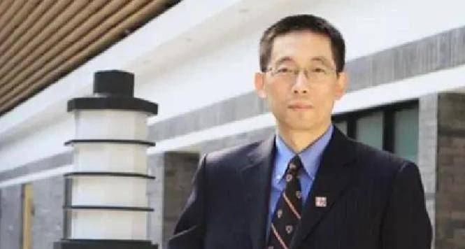漂亮高考状元妻,一双龙凤胎儿女和110岁爷爷,造就施一公的幸福