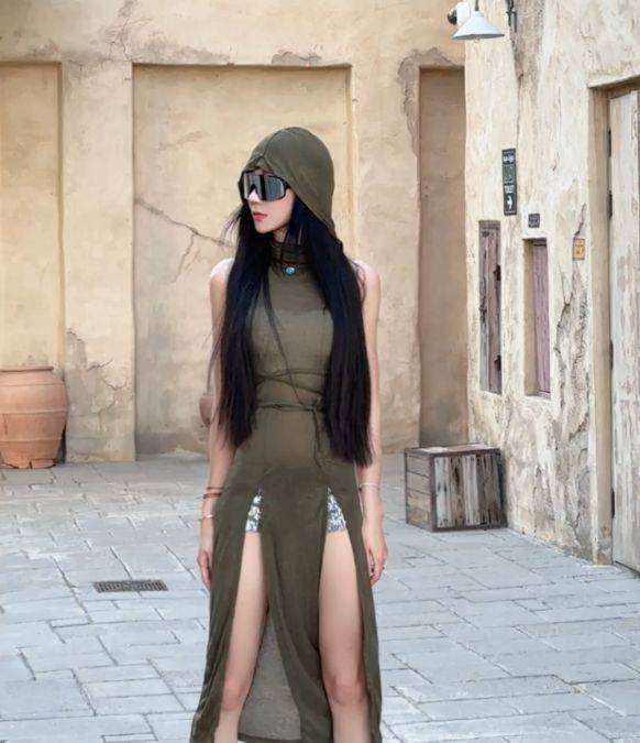 高考关键时刻,蒋丽莎狂晒大尺度照片,网友:送祝福还是蹭热度?