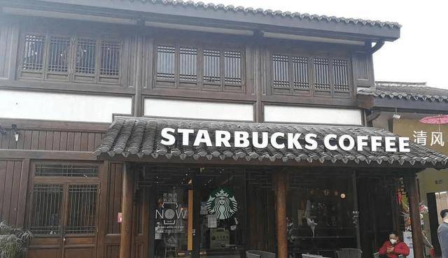 星巴克:被美国人自己称为"公共厕所",为何敢在中国"嚣张"?