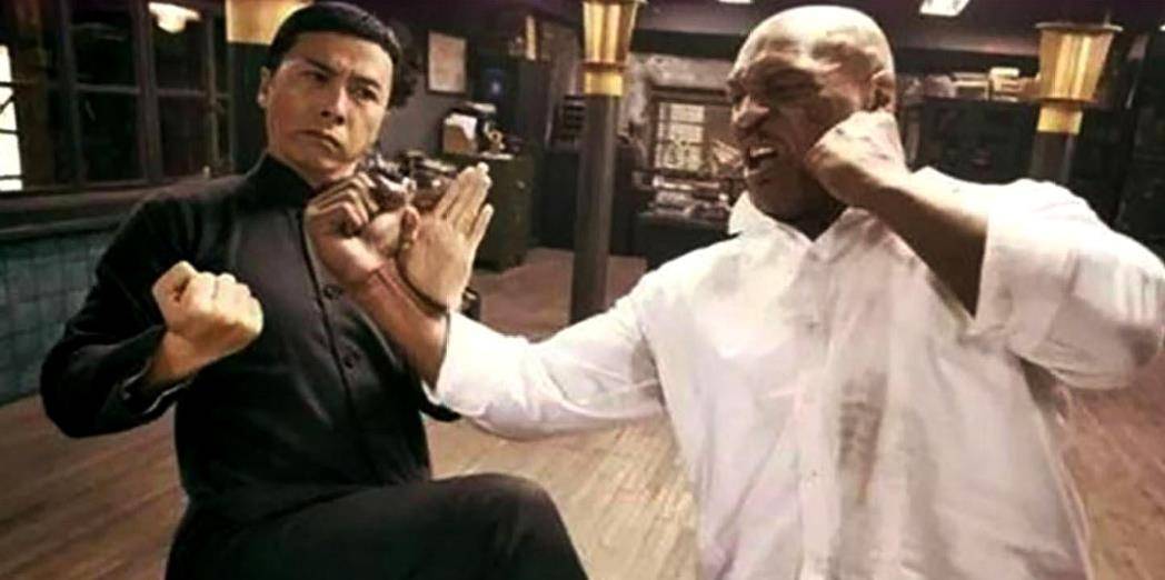 提及武术宗师李小龙,拳王泰森直言:如果没拳击规则,我能打死他