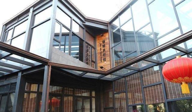 相声家杨议,一盒烟顶普通人一天工资,建千平豪宅存放文物藏品