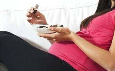 夏天孕妇和胎儿都很不舒服。这三种食物可以祛湿清热，吃起来会很舒服。