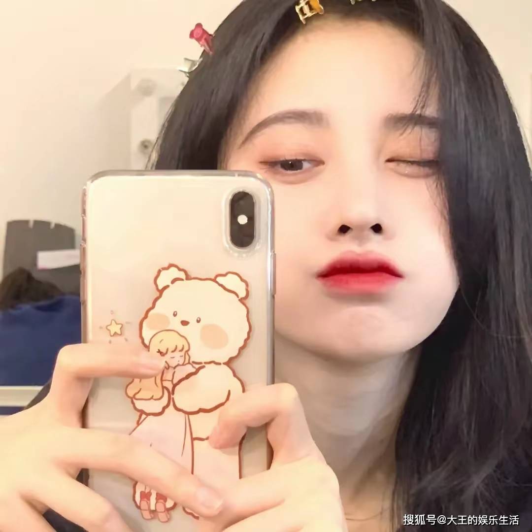 原创            鞠婧祎空降热搜第一，网友表示：别拿鞠婧祎压热搜，发生了什么？-鞠婧祎传