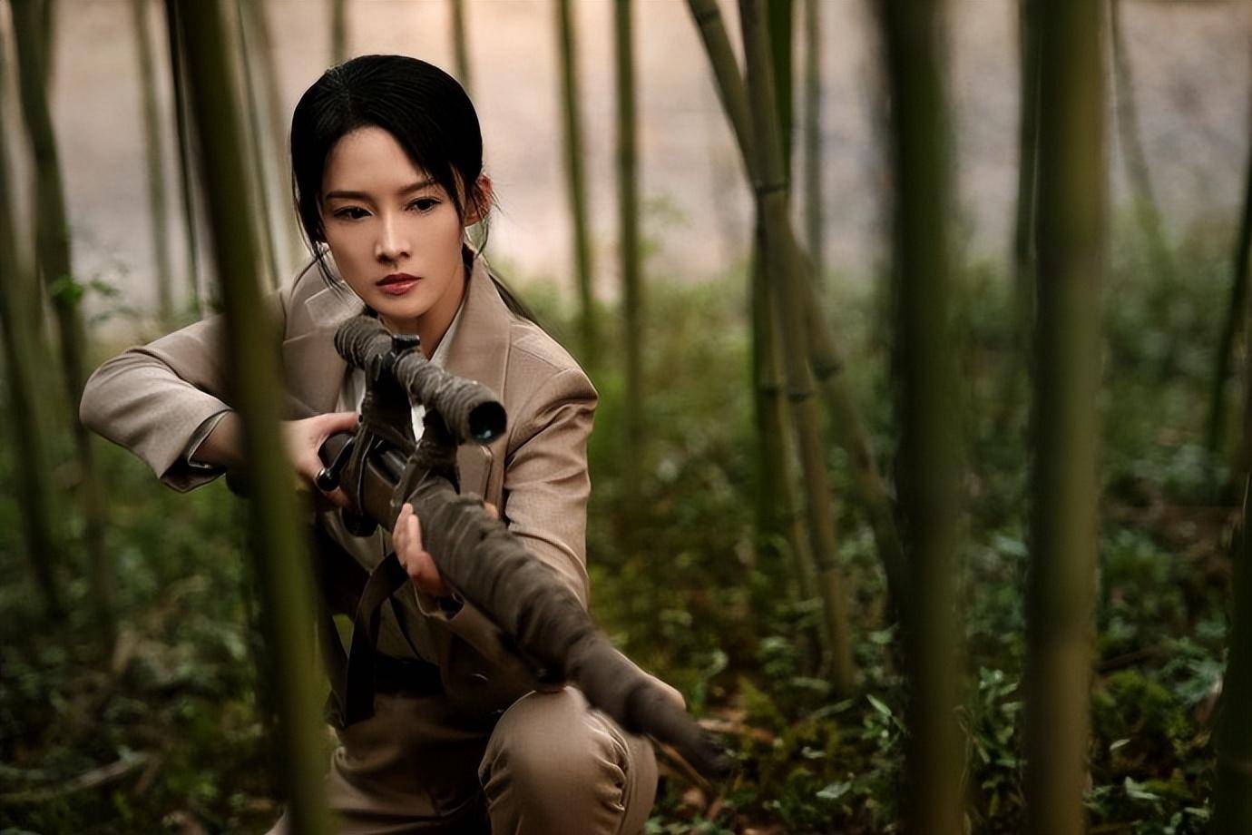 而李沁,无疑就是这样的一个存在,她用自己的实力和作品,诠释着优秀