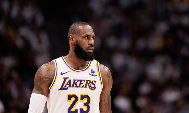 nba历史:詹姆斯16次30分10篮板场次,科比零次!