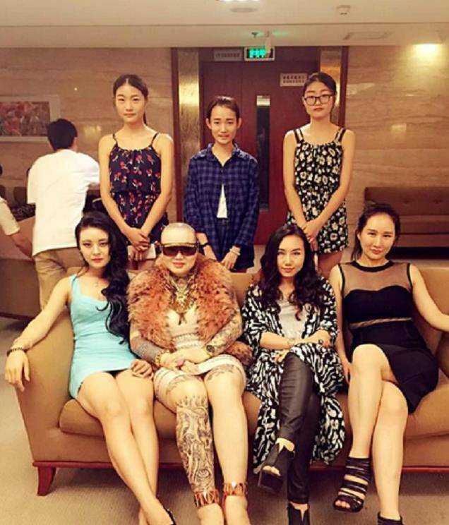 2019年江浙沪女富婆征婚,称结婚送宾利豪车,如今结婚了么?