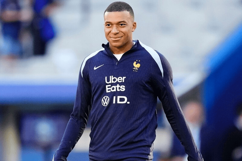 足坛悲喜夜!姆巴佩哑火,法国爆冷0-0,意大利1-0,斯洛伐克4-0