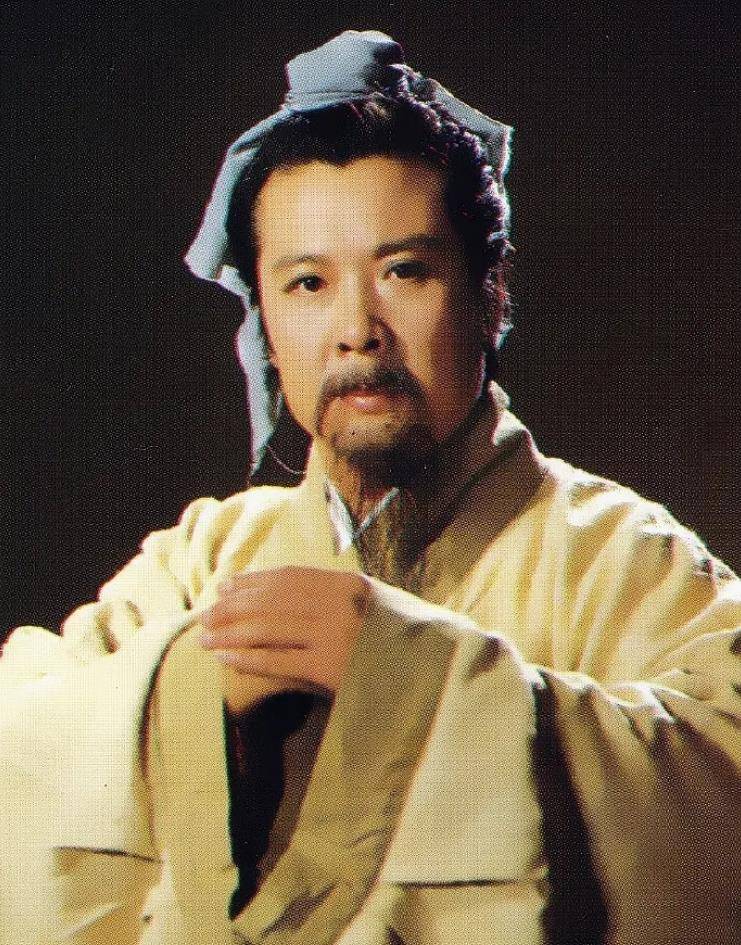 同样演《三国》刘备,于和伟和孙彦军放在一起看,差距就出来了