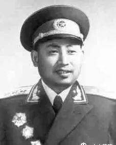 万岁军的著名军长都有谁,他们的成就如何_梁兴初_李天佑_彭德怀