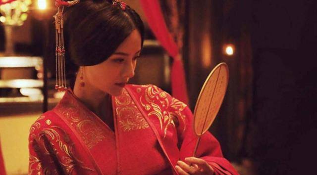 我国史上独一无二当过两国皇后的女人,废十次,重新上位堪称奇迹