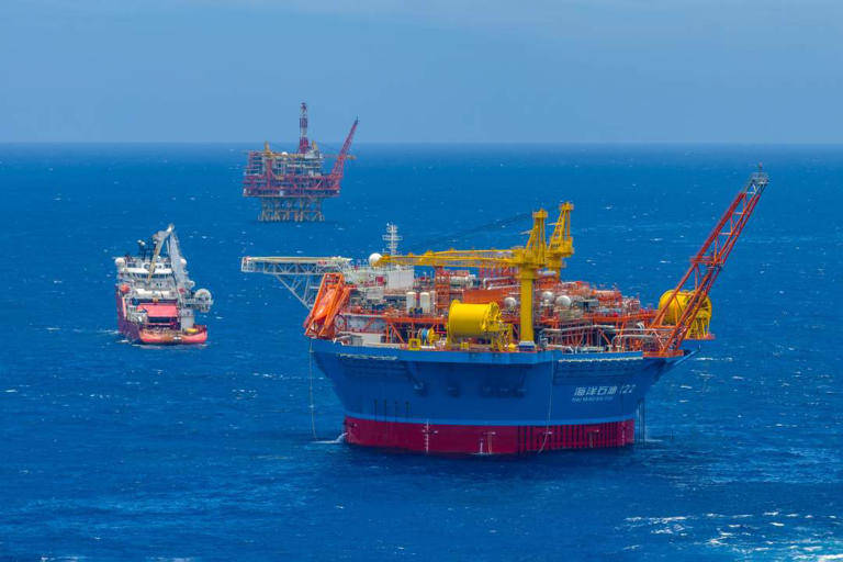 亚洲首艘"海葵一号"在珠江口盆地流花油田完成精准定位