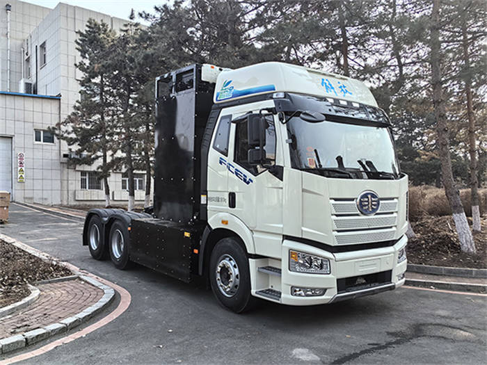 一汽解放ca4250p66t1fceva7型燃料电池半挂牵引车针对常规新能源重卡
