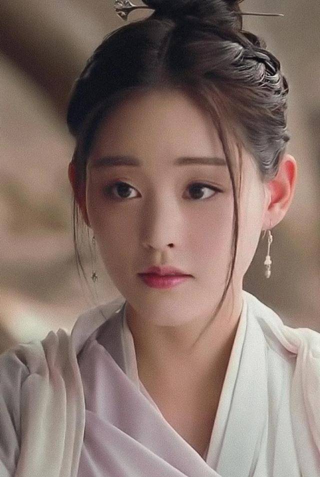 屠狮大会后,周芷若辞去峨眉派掌门之位后,去了什么地方?