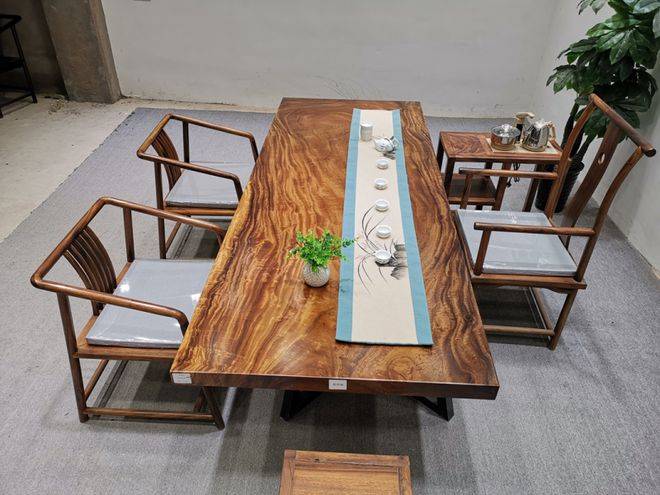厂长告诉你,目前市面上最受欢迎的三种实木大板茶桌