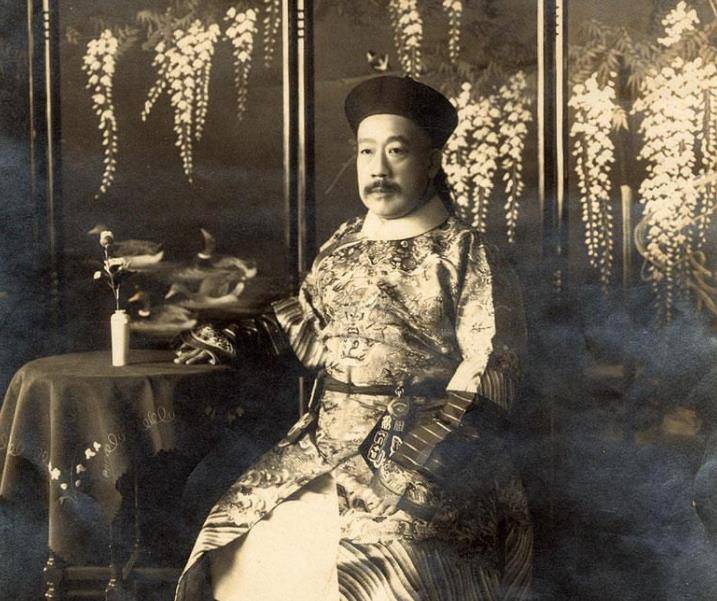 子:曲折,悲惨的前半生,造就了其冷血,残酷,变态的性格_善耆_中国_日本