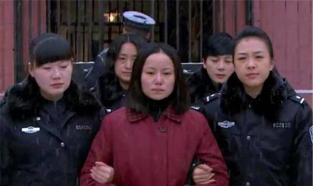 在目睹了三百次死刑执行后,她将自己的所见所闻记录成书_工作_米歇尔