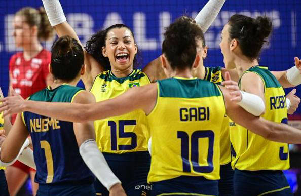 世界女排巴西豪取9连胜,领头羊波兰遭遇首败摘榜首