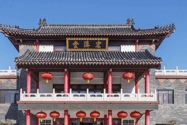 乐镜宇在济南事业受到重创,这位孔四奶奶凭着自己在济南的势力与寺