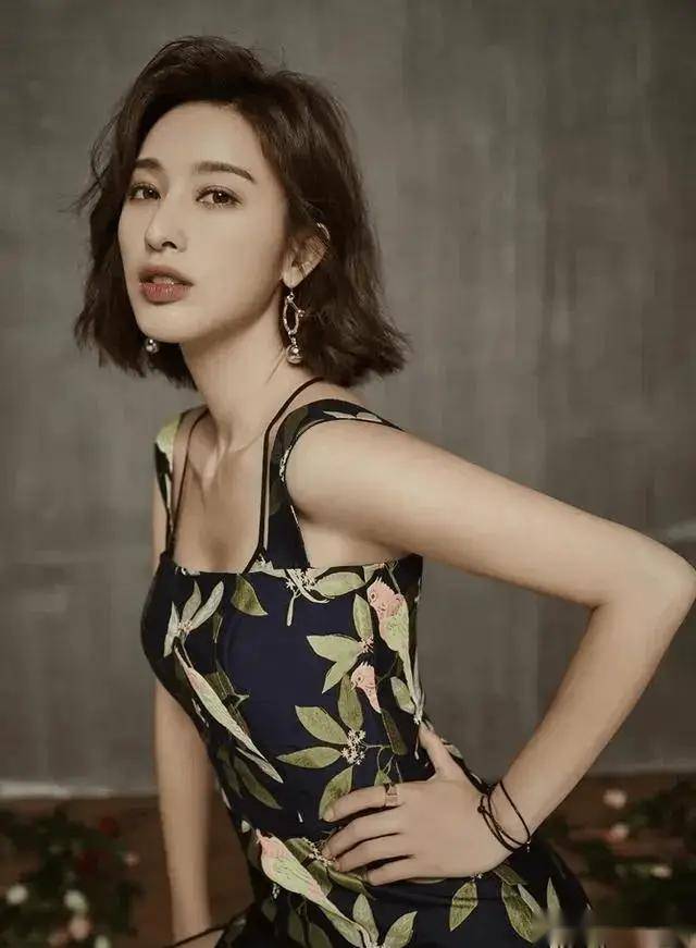 女神张俪这谁顶得住!性感写真展现完美身材,美貌无法抵挡!