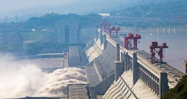 武汉水位逼近98年洪水水位,三峡大坝为何没有发挥作用?