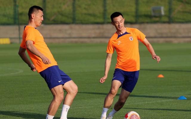 崔康熙谈未雨绸缪王大雷谢文能伤情透露,自信迎战,首发名单曝光