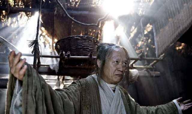 太监,不仅代表国家还留有胡须,魏忠贤完全没法和他比_童贯_宋徽宗