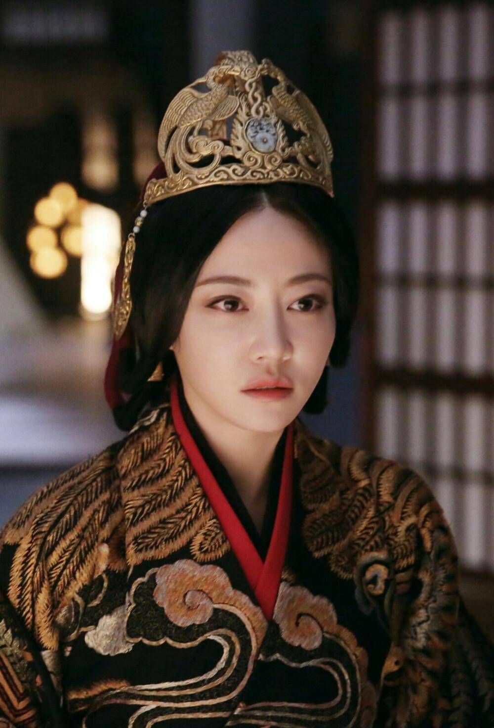 秦始皇是吕不韦的儿子吗?为什么吕不韦因秦始皇30字短信而自杀