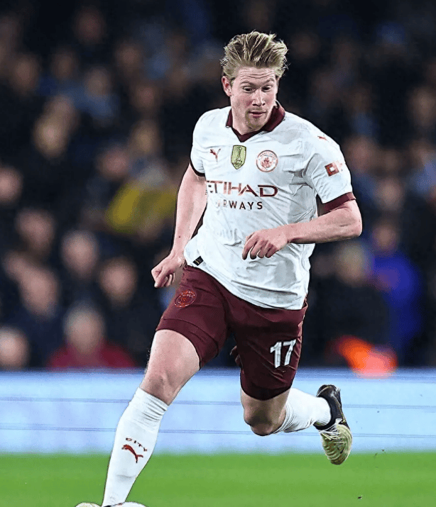 德布劳内拒绝续约,实在是让大家没有想到的,因为他本来就是曼城的超级